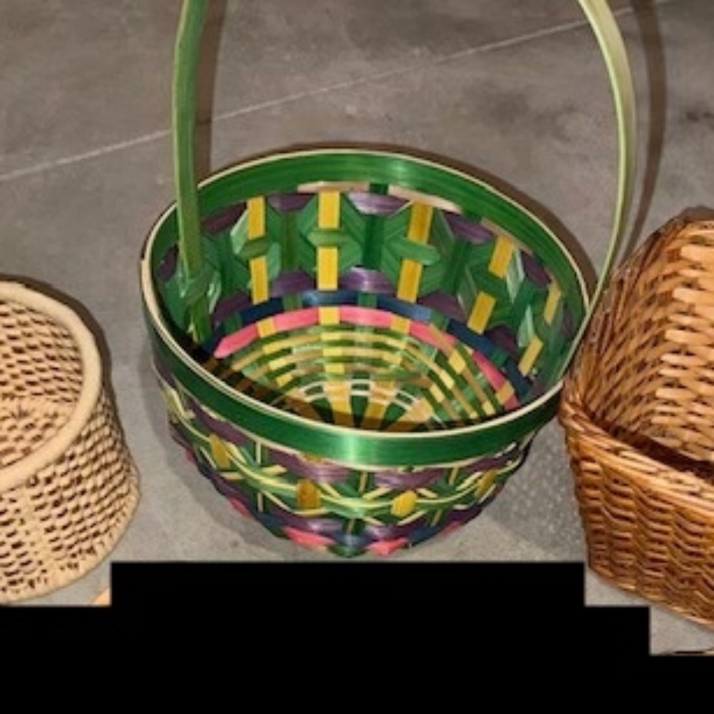 Vintage wicker baskets. Excellent condition. Easter. Decor